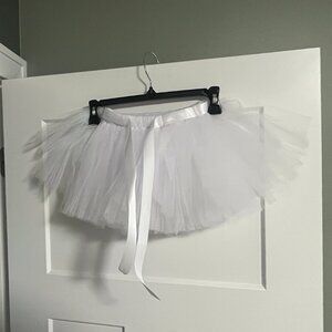 White Toddler Tutu (NWOT)